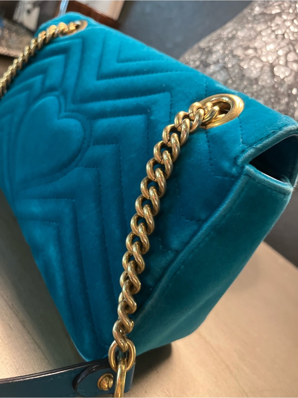 Gucci Teal Velvet Shoulder Bag with Gold Double G Chain - Picture 10 of 12